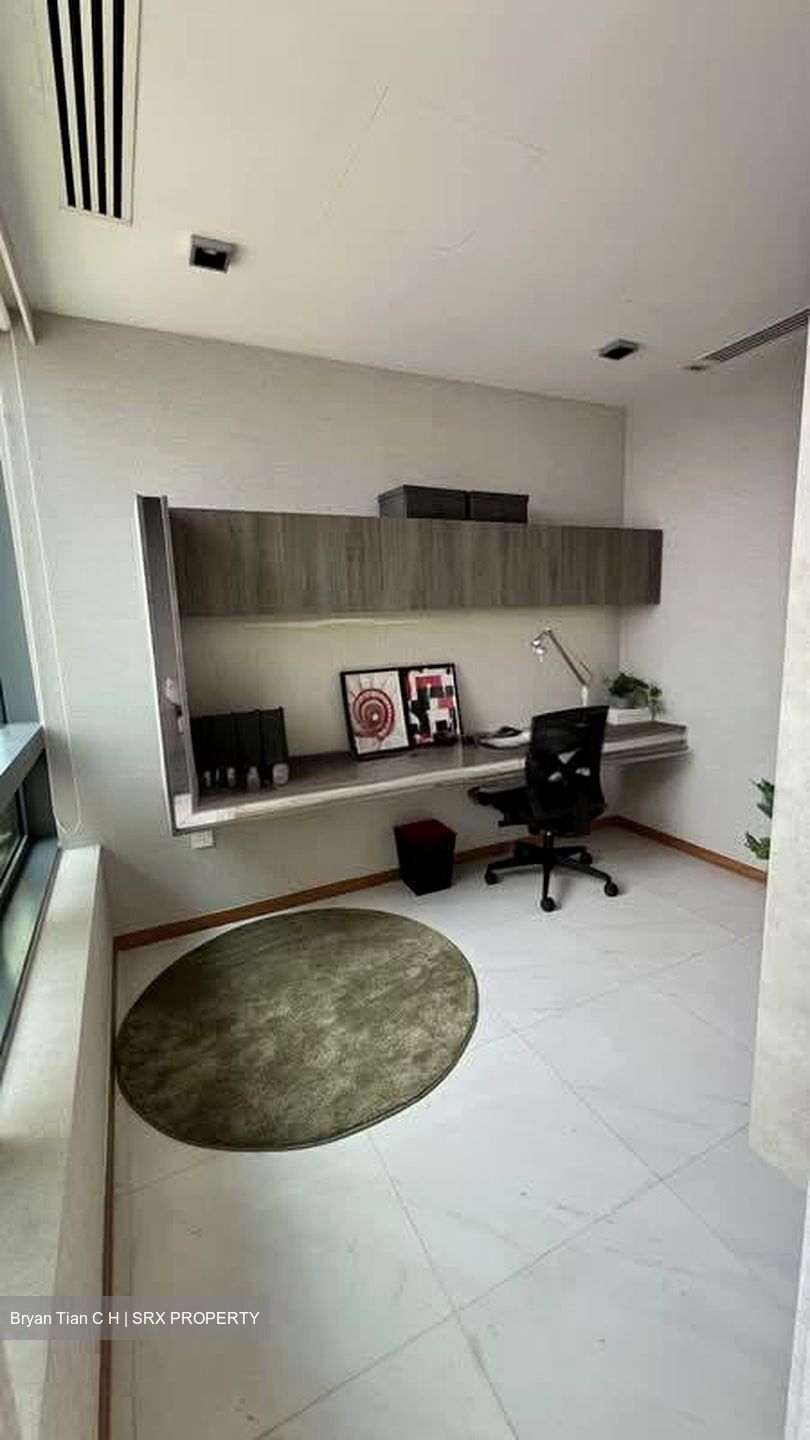 Concourse Skyline (D7), Apartment #557624411